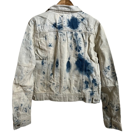 NWT! Free People Rumors Jones Tie Dye Blue Denim Jacket - Picture 10 of 10